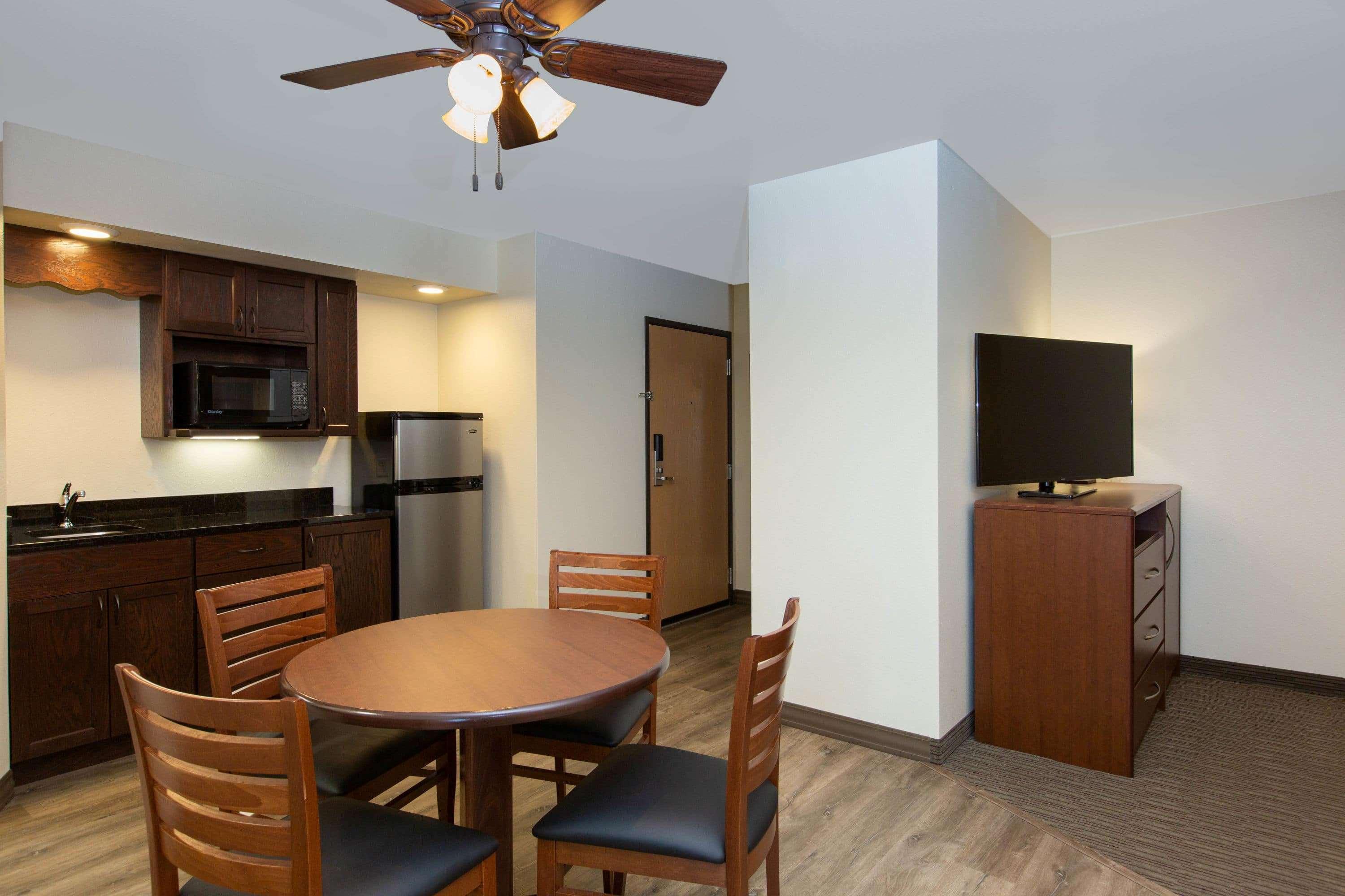Americinn By Wyndham Merrill Esterno foto